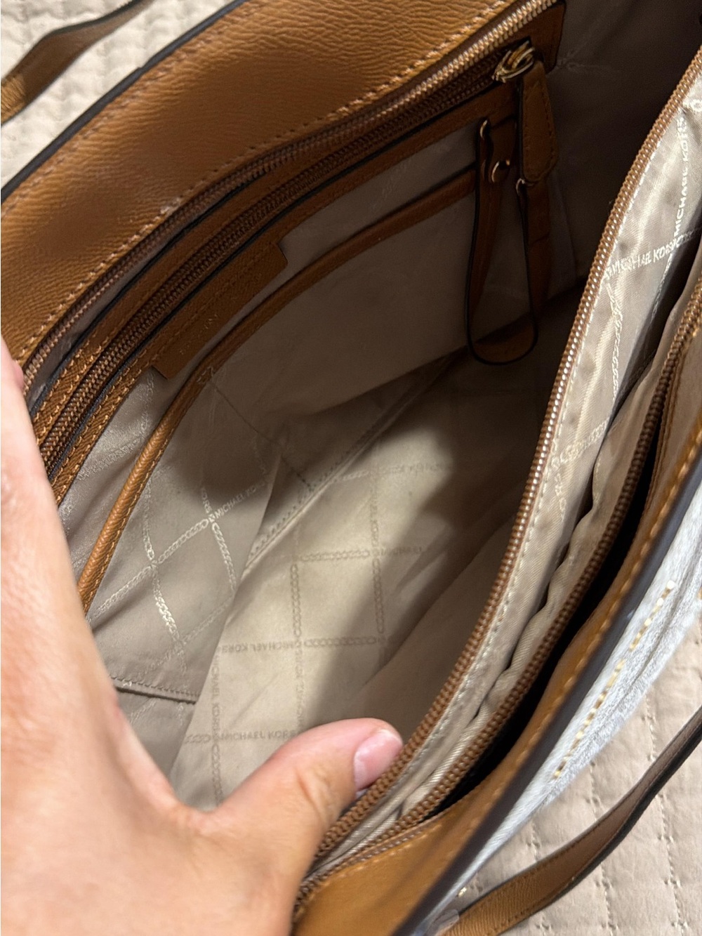 Michael Kors Vanilla and Acorn Logo Tote with Gold Charm - Picture 6 of 7